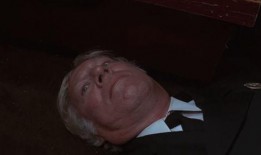 死亡船在线观看,惊悚海难，生死边缘的求生之旅